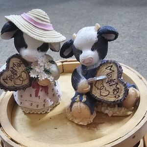 Vintage 1996 Mary's Moo Moos Me & Moo Figurines